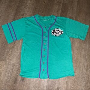 Baseball style cotton jersey.